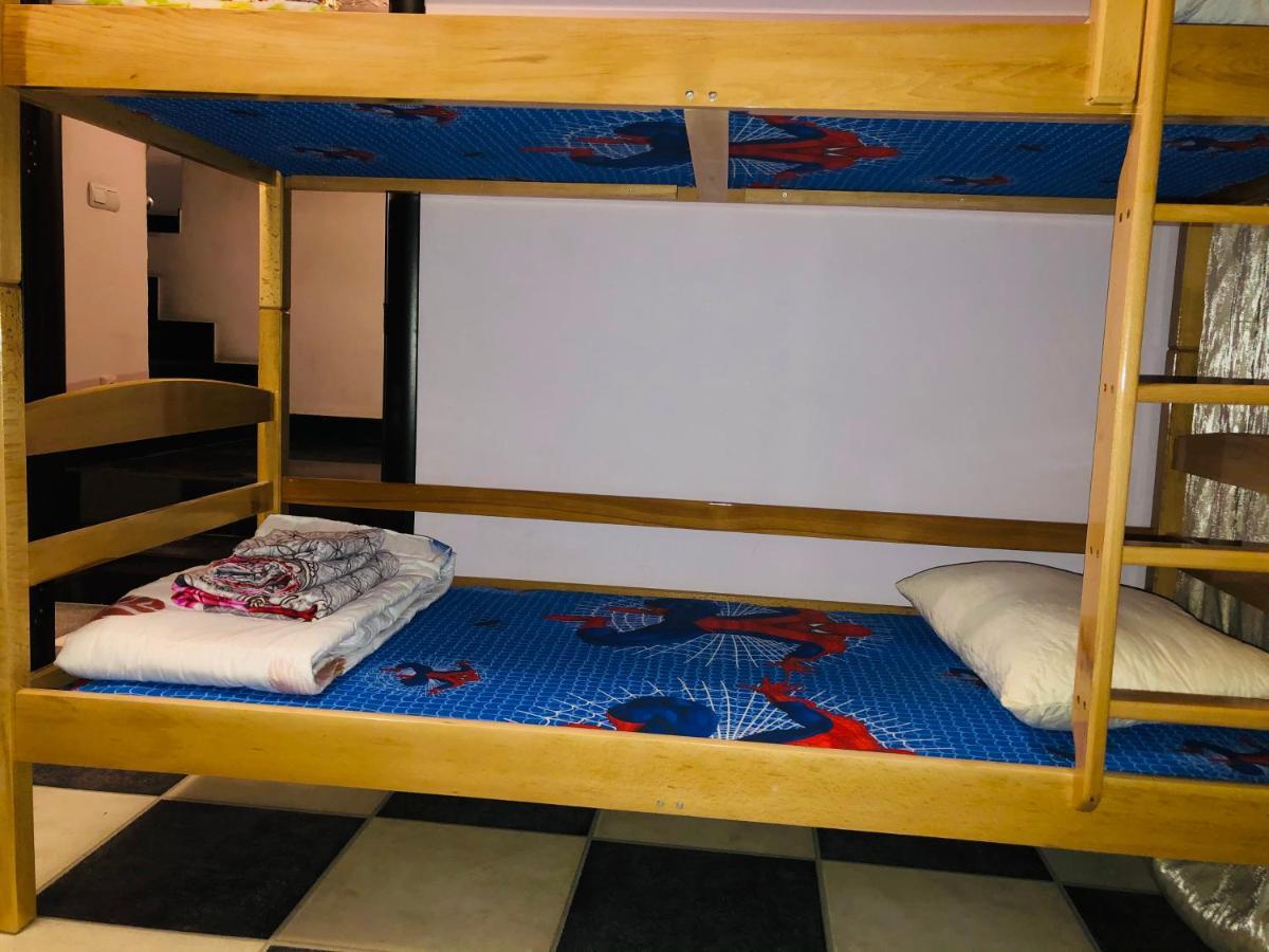 Sev Group Hostel Ереван Екстериор снимка