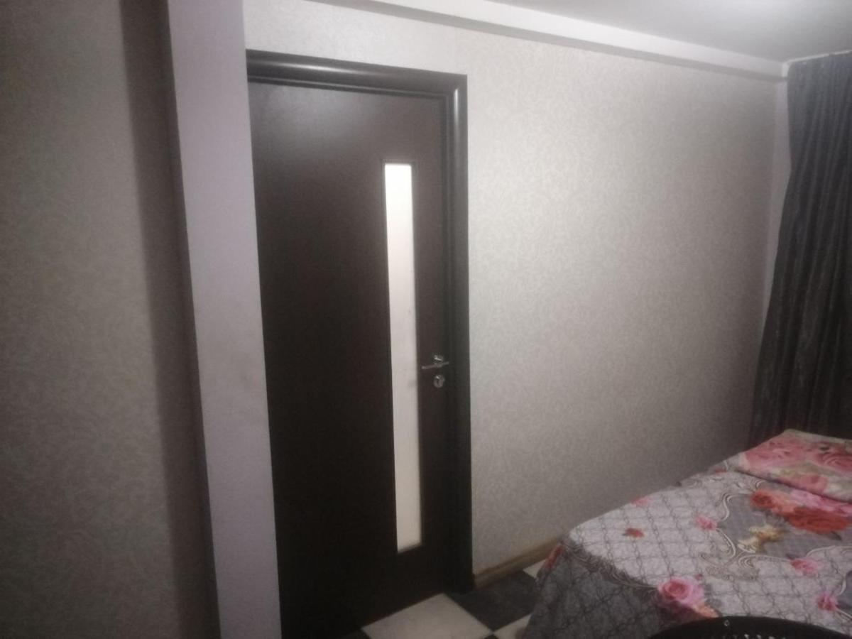 Sev Group Hostel Ереван Екстериор снимка